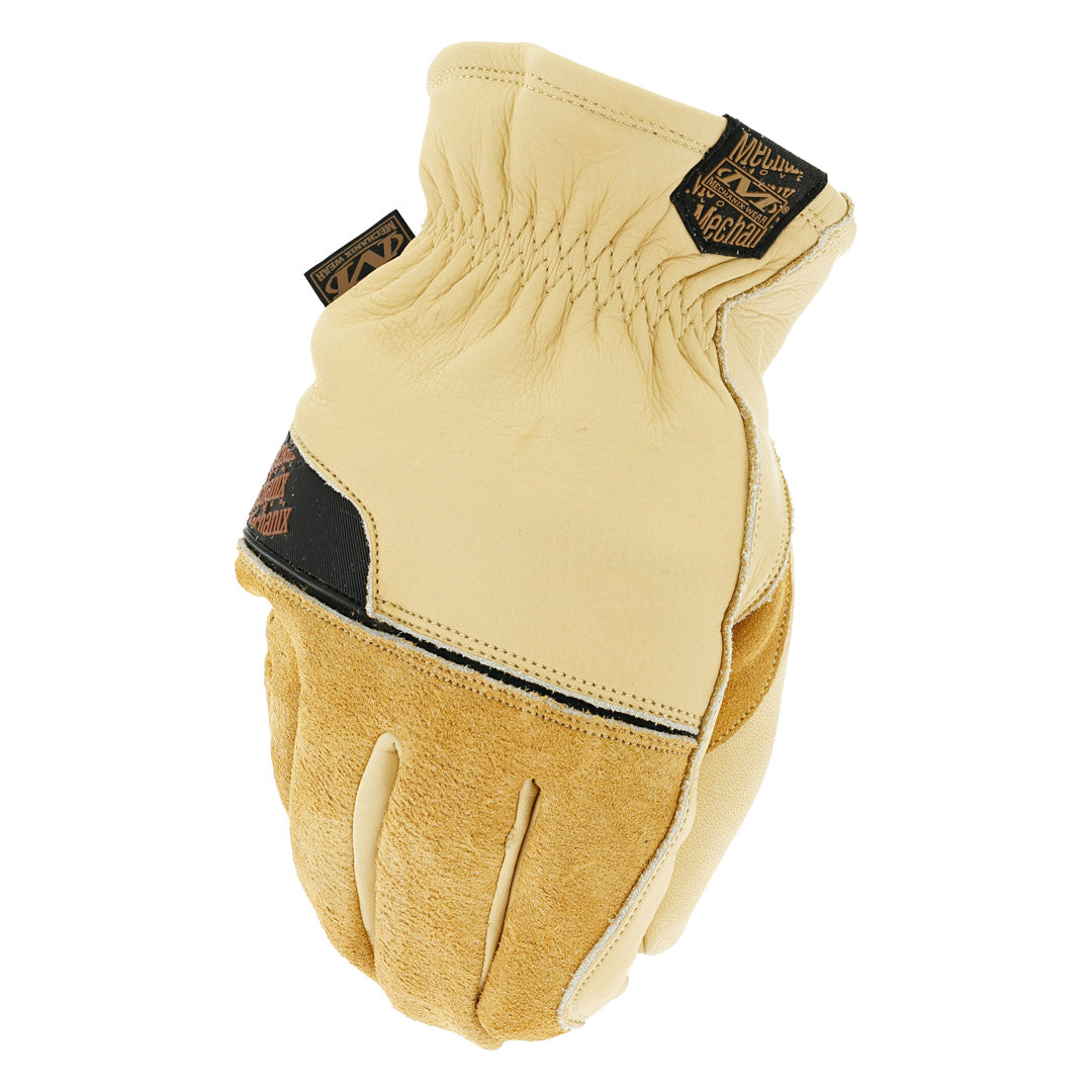Close-up image of Mechanix Wear's cold-resistant Leather Insulated Driver Gloves with C40 3M Thinsulate and heavyweight Sherpa lining, tailored for construction, maintenance, and general use in cold environments.